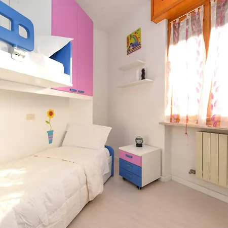 Casa Alessia-300mt To & Center Of Peschiera Apartment