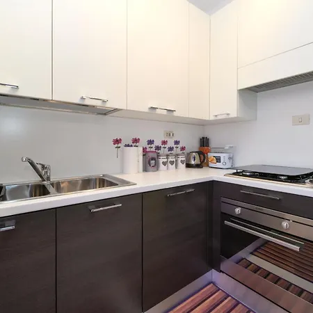 Apartment Casa Alessia-300mt To & Center Of Peschiera